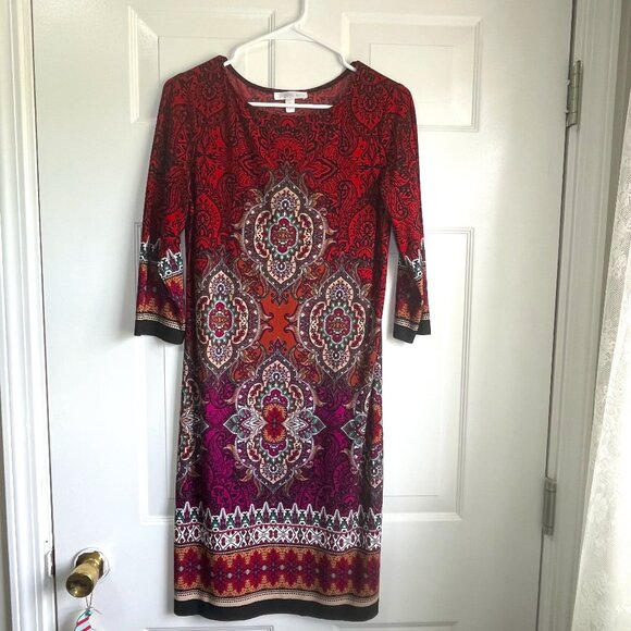 London Times Boho Shift Midi Dress Burgandy and Black Medallion Size 6 - Picture 2 of 7
